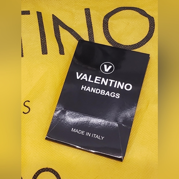 Valentino Vanille D Sauvage Black Quilted Shoulder Bag - Picture 16 of 16